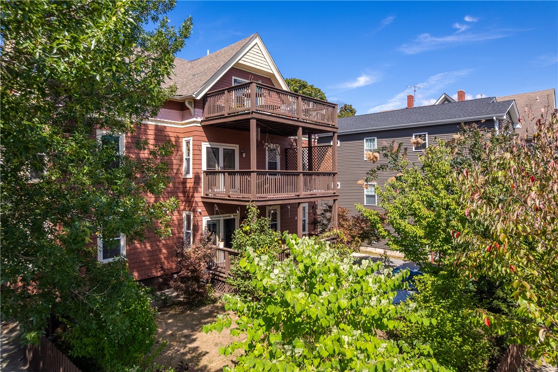 21 Harkness Street 2