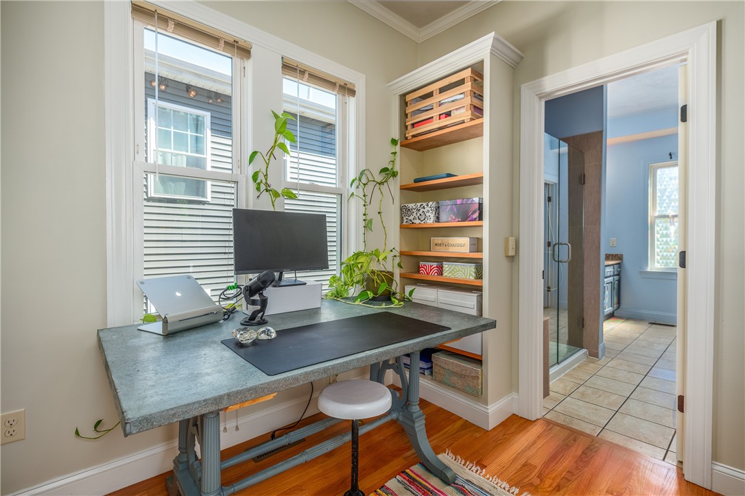 21 Harkness Street 2