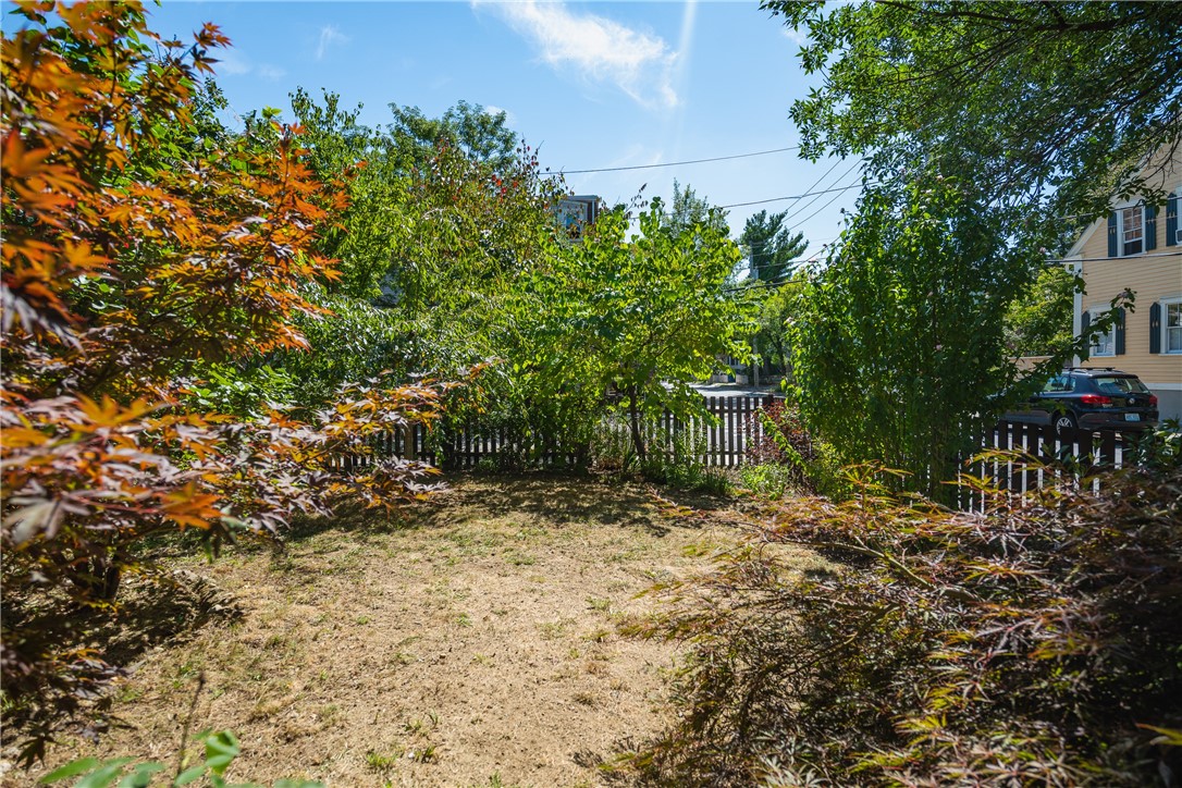 21 Harkness Street 2