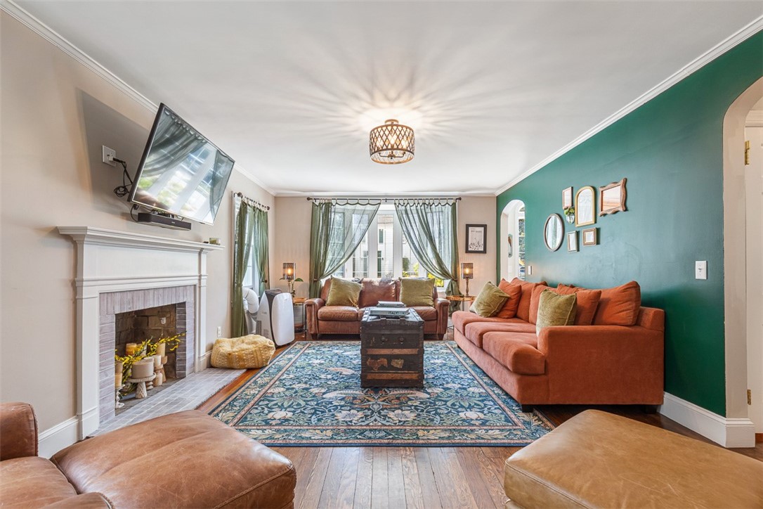 102 Betsey Williams Drive