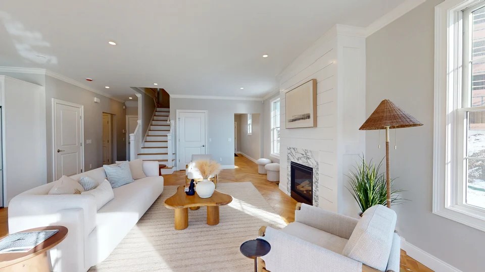132 East Point Drive