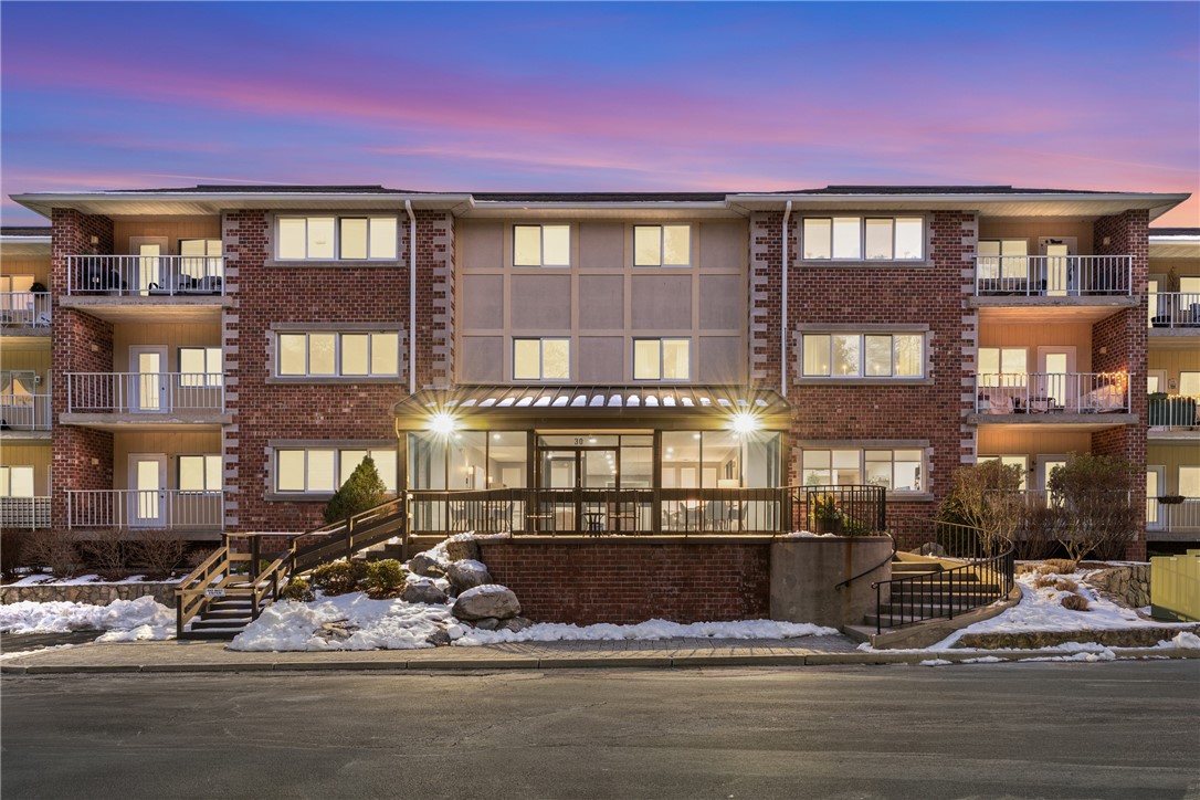 30 Argyle Avenue 201