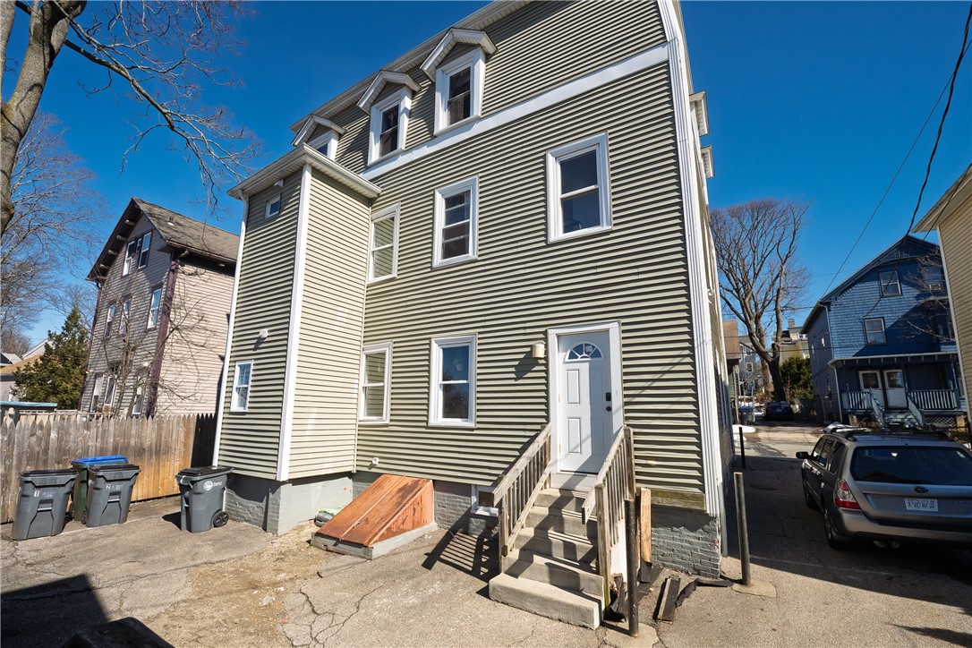 20 Peach Avenue