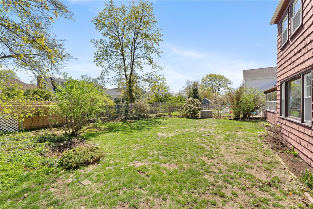 18 Huntington Drive