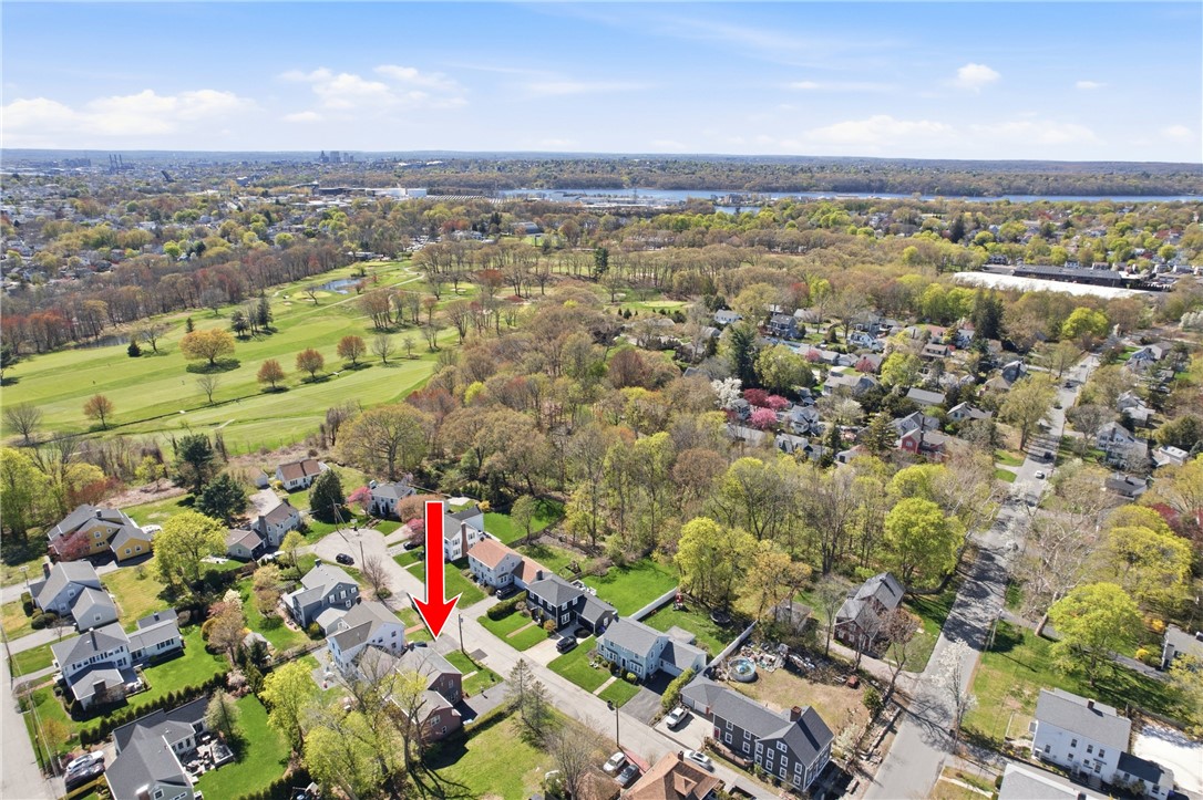 18 Huntington Drive