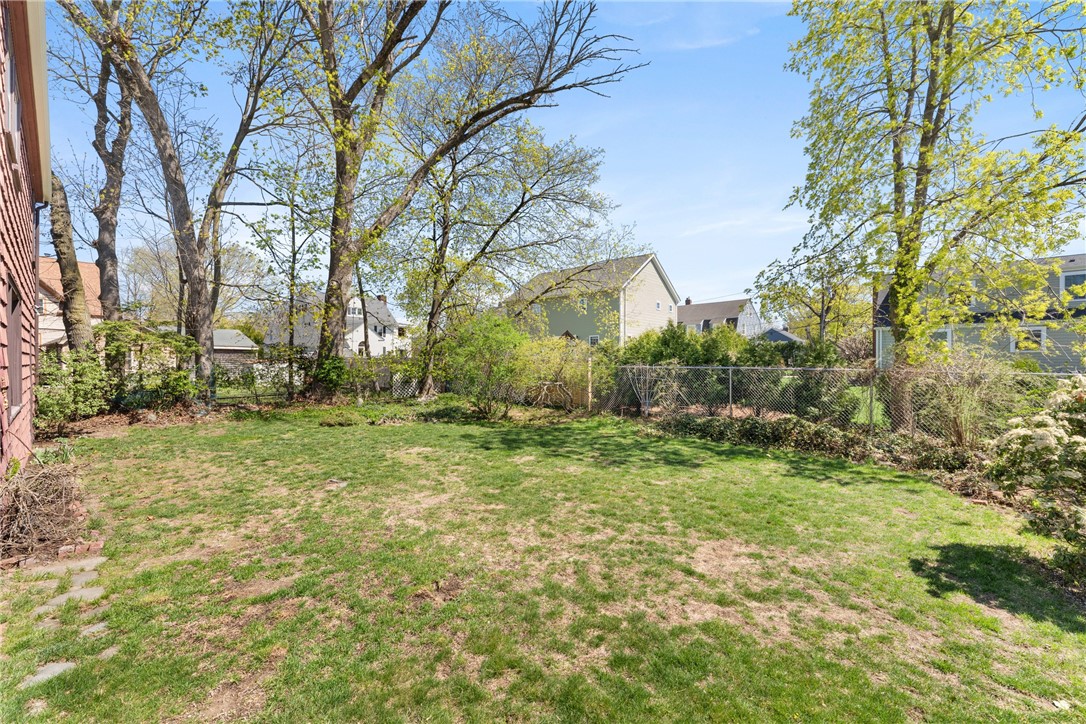 18 Huntington Drive