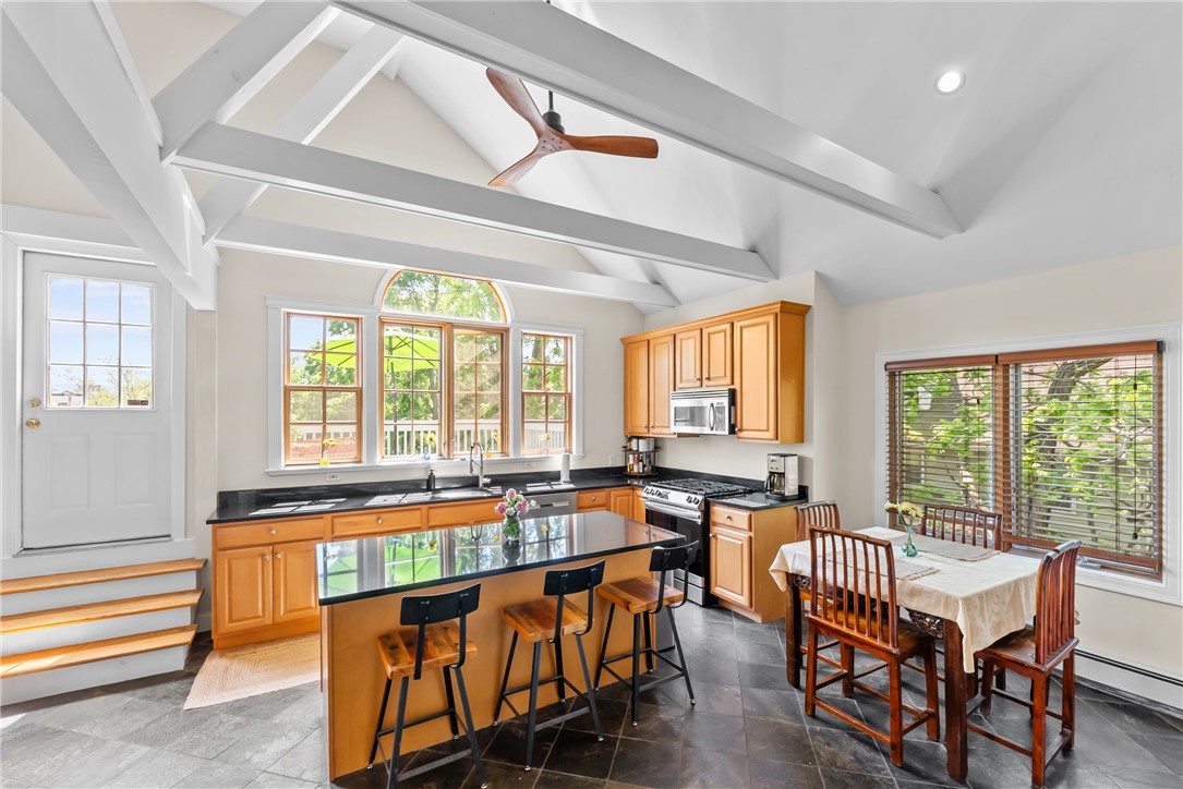 81 Larch Street 3