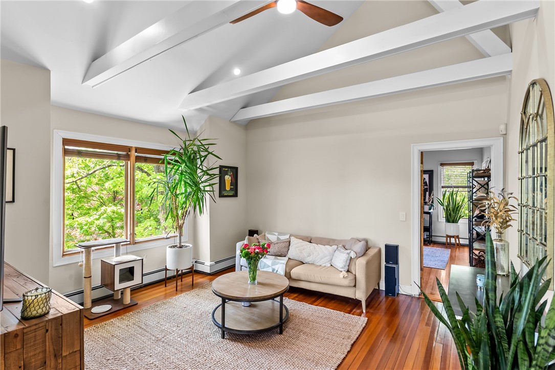 81 Larch Street 3