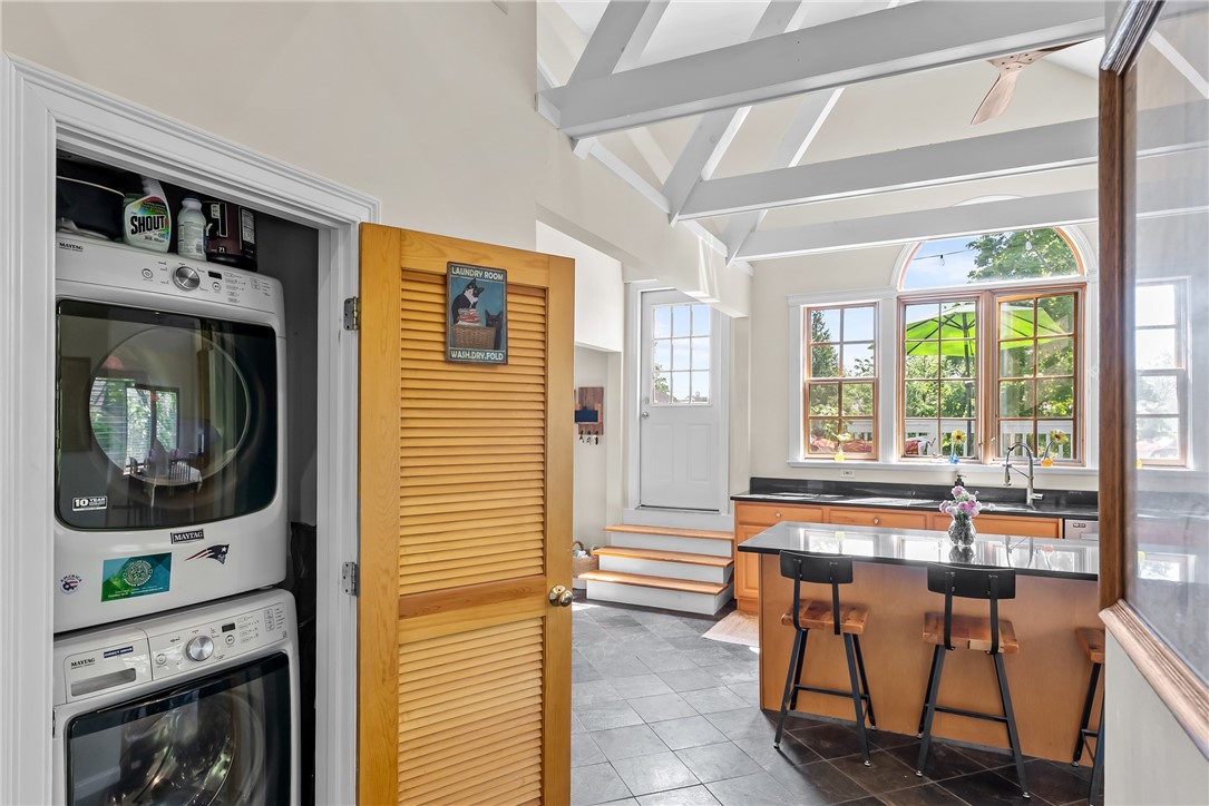 81 Larch Street 3