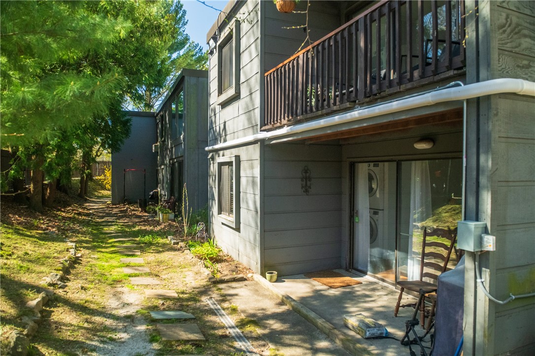 24 Camp Street 13