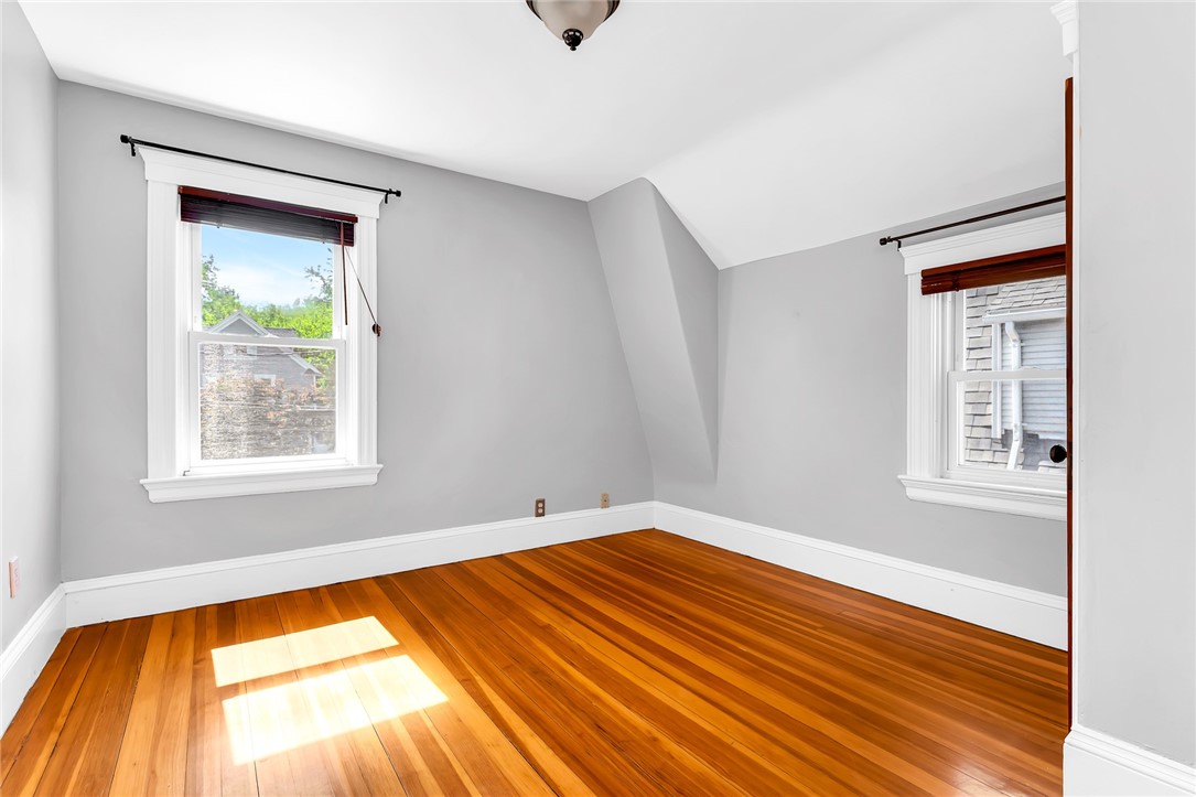 1058 Narragansett Boulevard