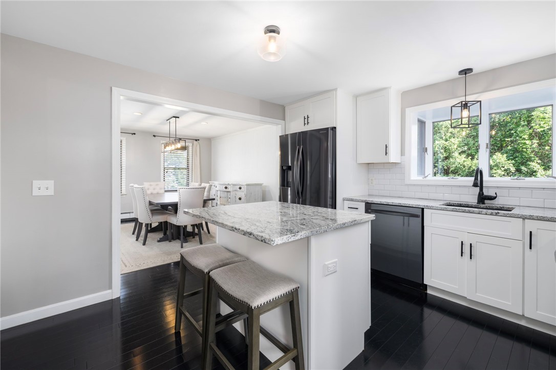 11 Loxley Drive