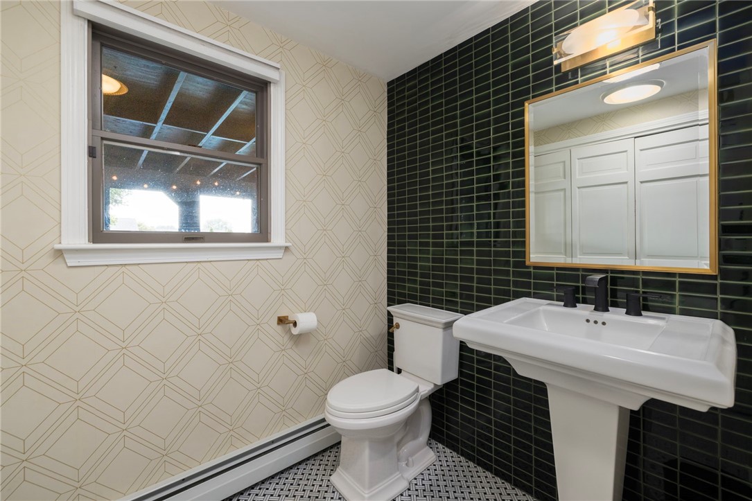 11 Loxley Drive