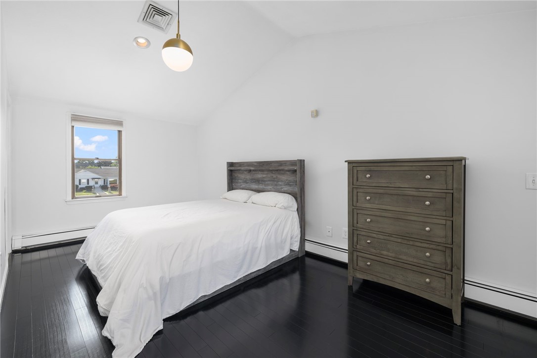 11 Loxley Drive