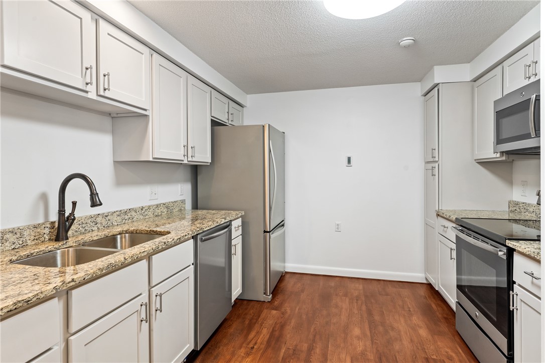 30 Argyle Avenue 112