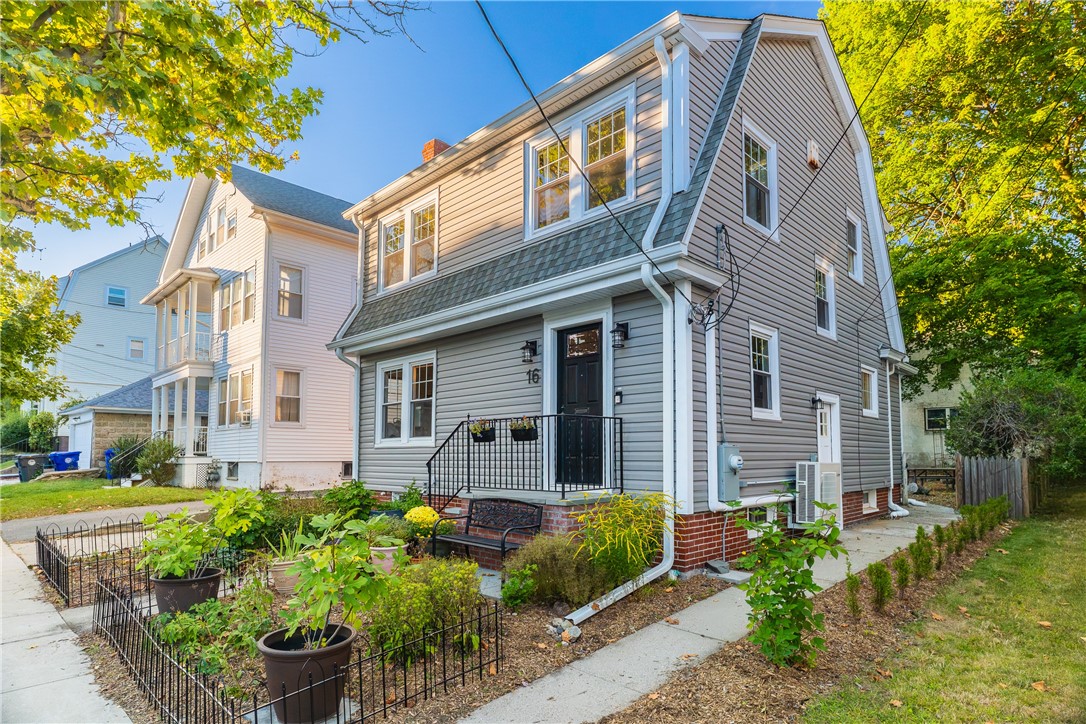 16 Sargent Avenue