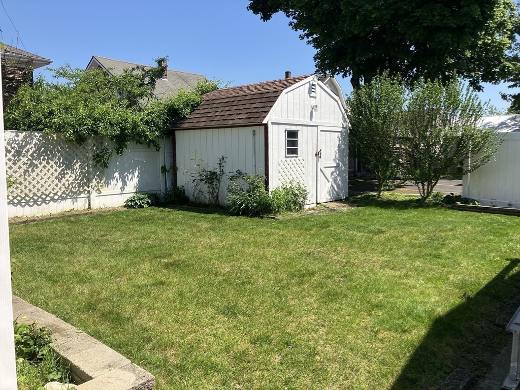 12 Bloomfield Street