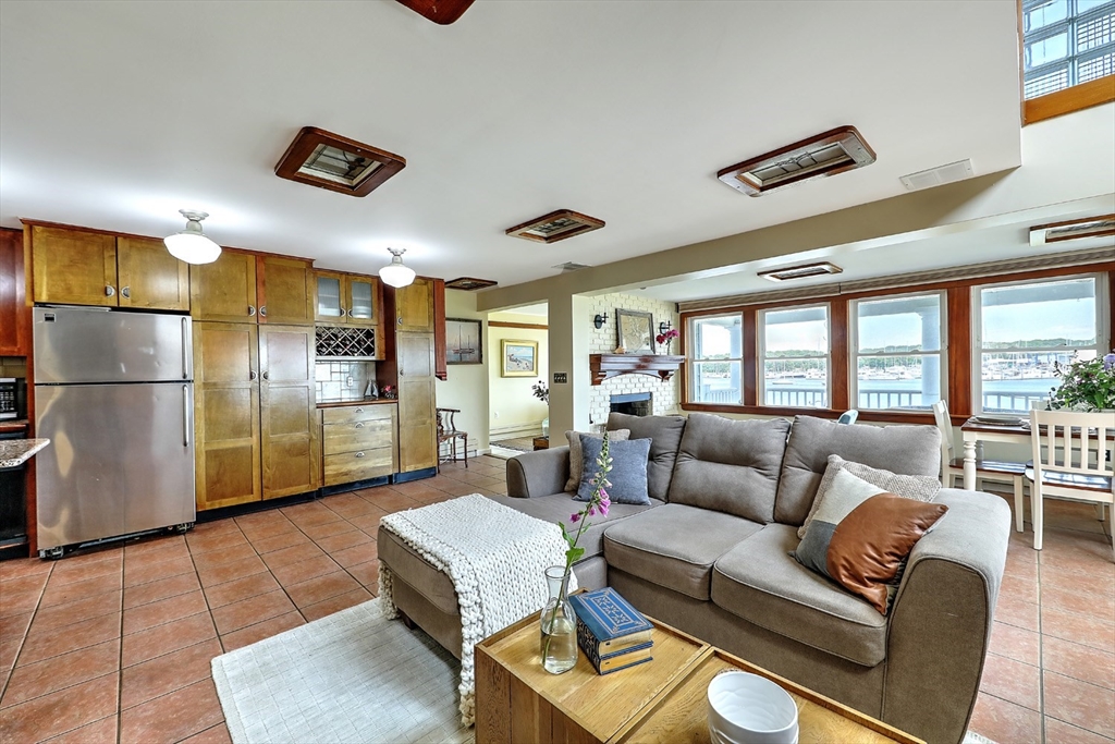 122-124 Riverside