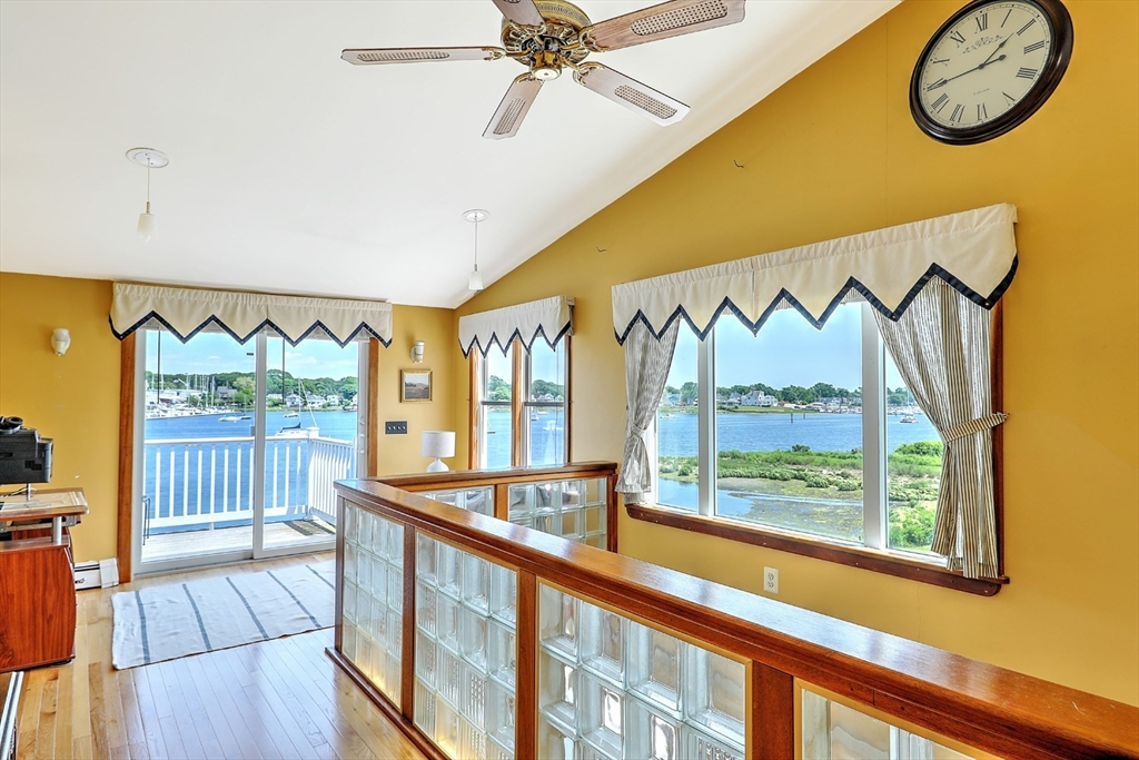122-124 Riverside