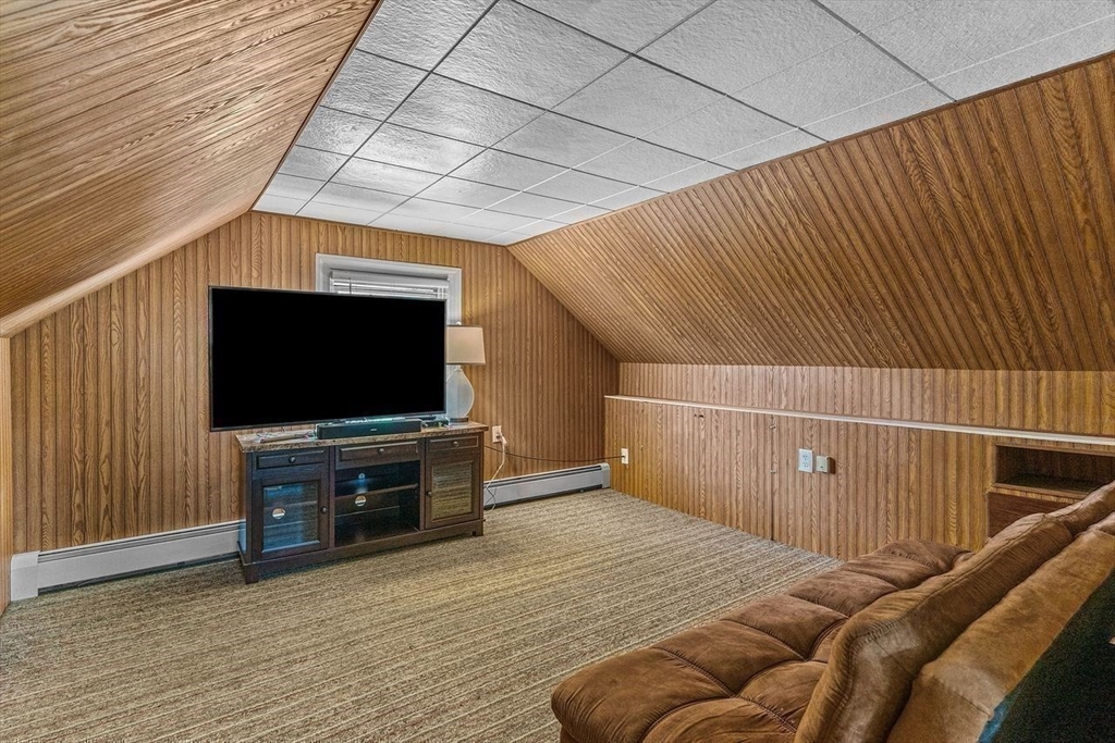 136 Circuit Dr