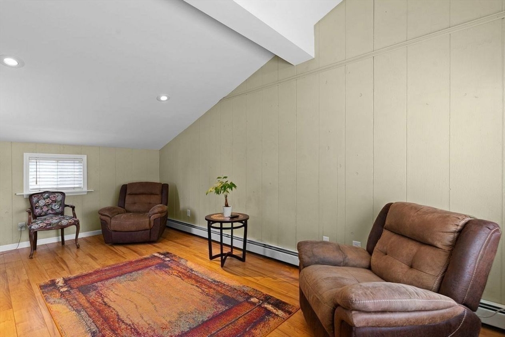 136 Circuit Dr