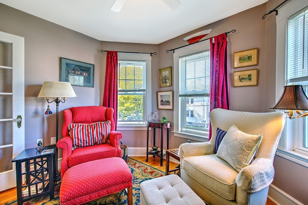 121 Bromfield St