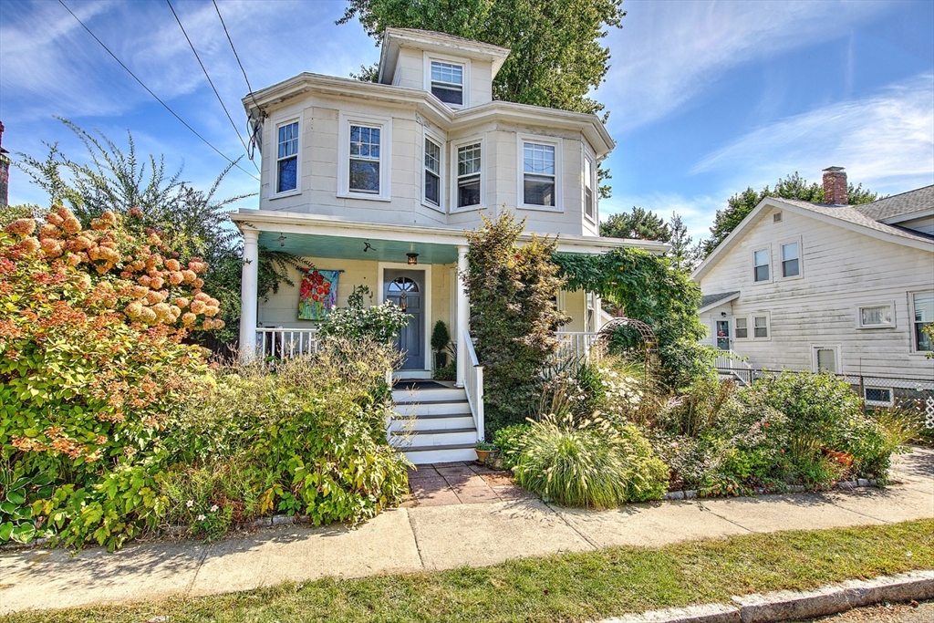 121 Bromfield St