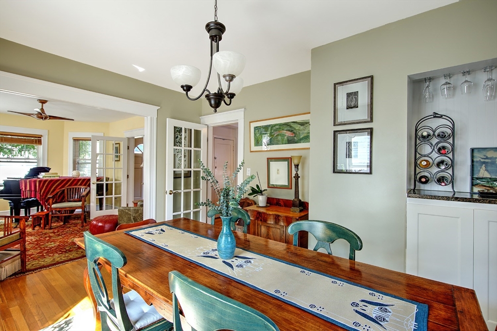 121 Bromfield St