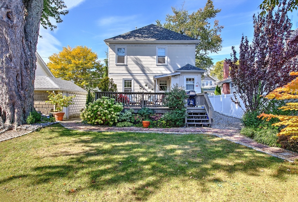 121 Bromfield St