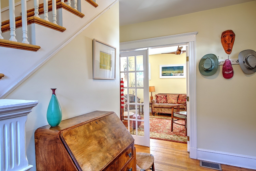 121 Bromfield St