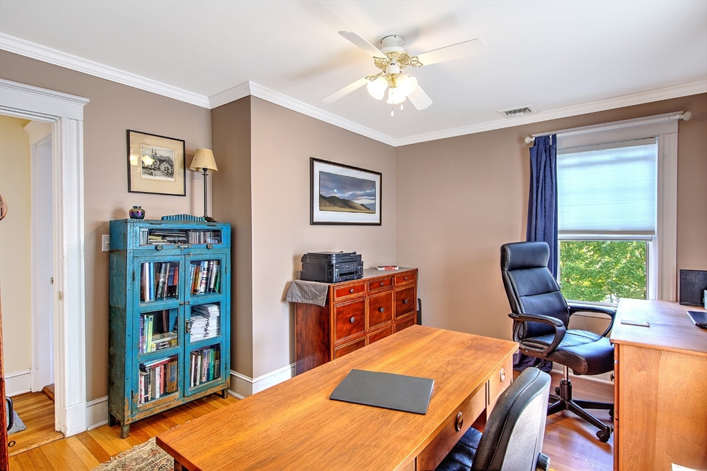 121 Bromfield St