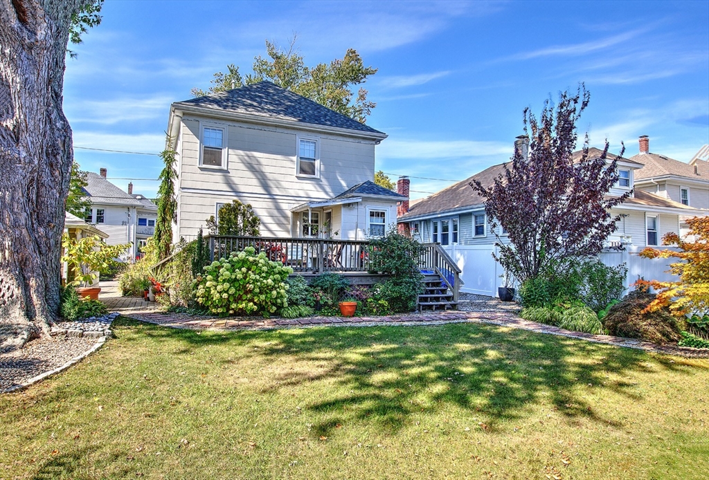 121 Bromfield St