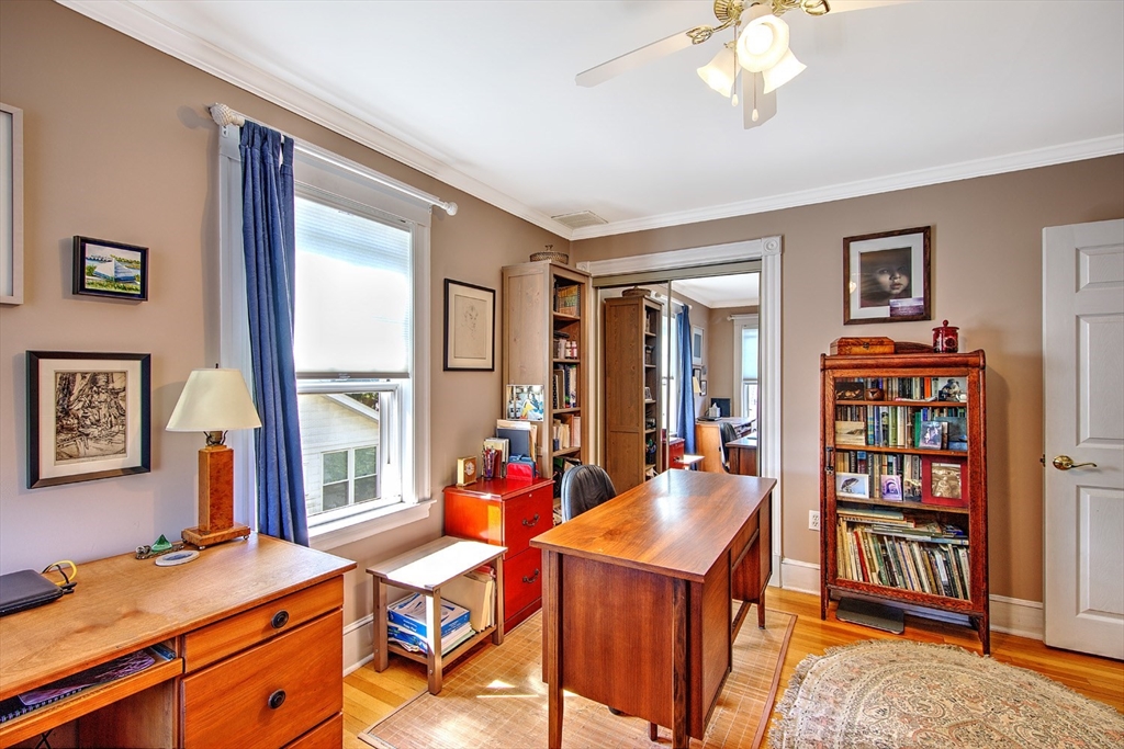 121 Bromfield St