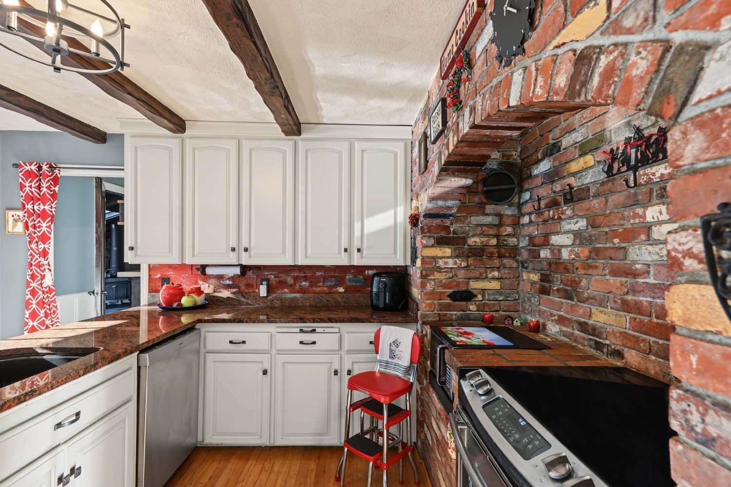 65 Sherman Ave