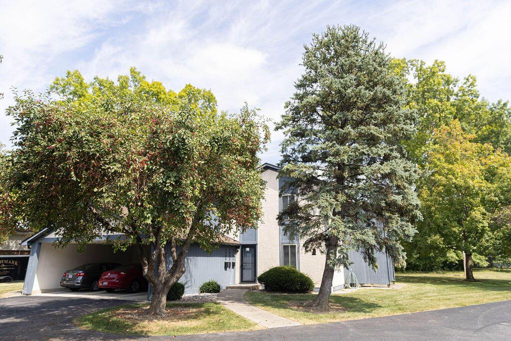 1304 Yorkland Road, C