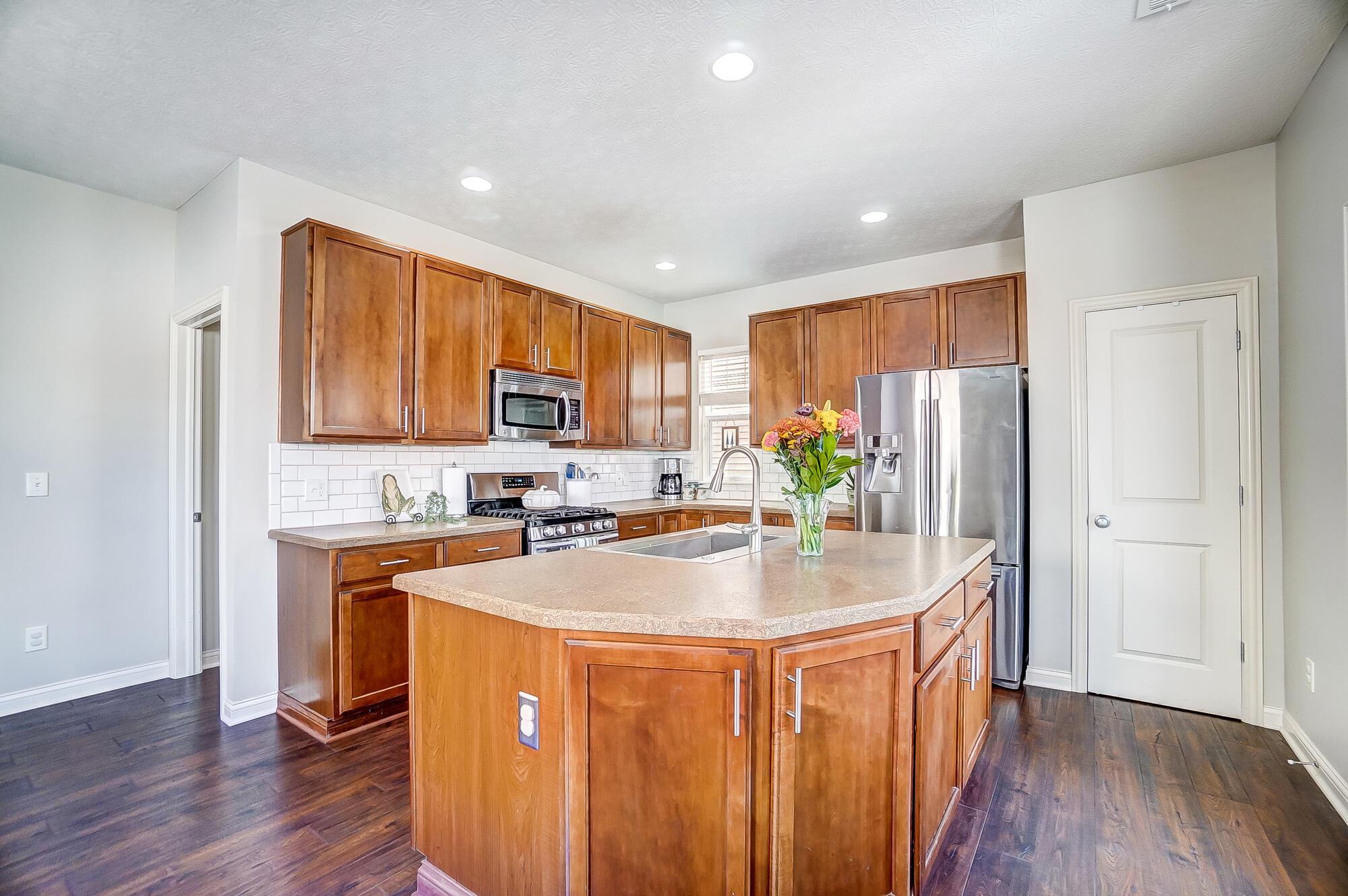 431 Eshlure Court