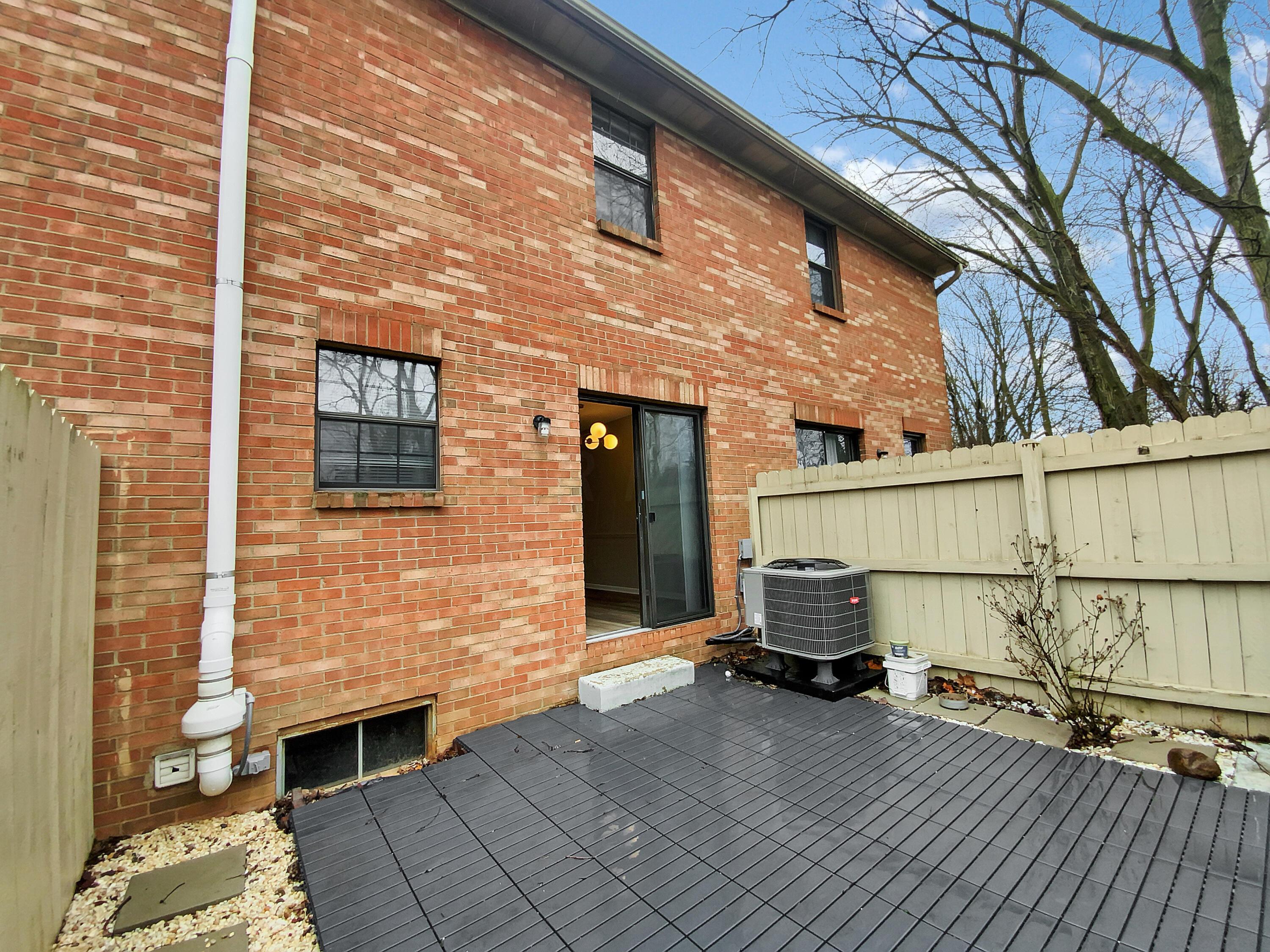 3320 Edgebrook Drive