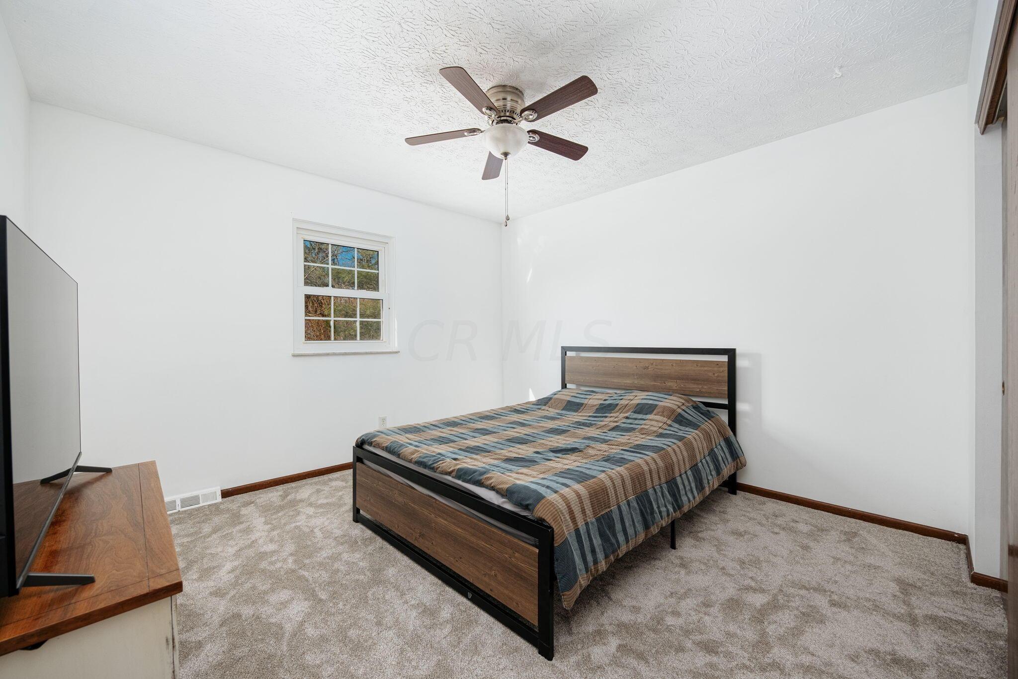 986 Cross Country Drive
