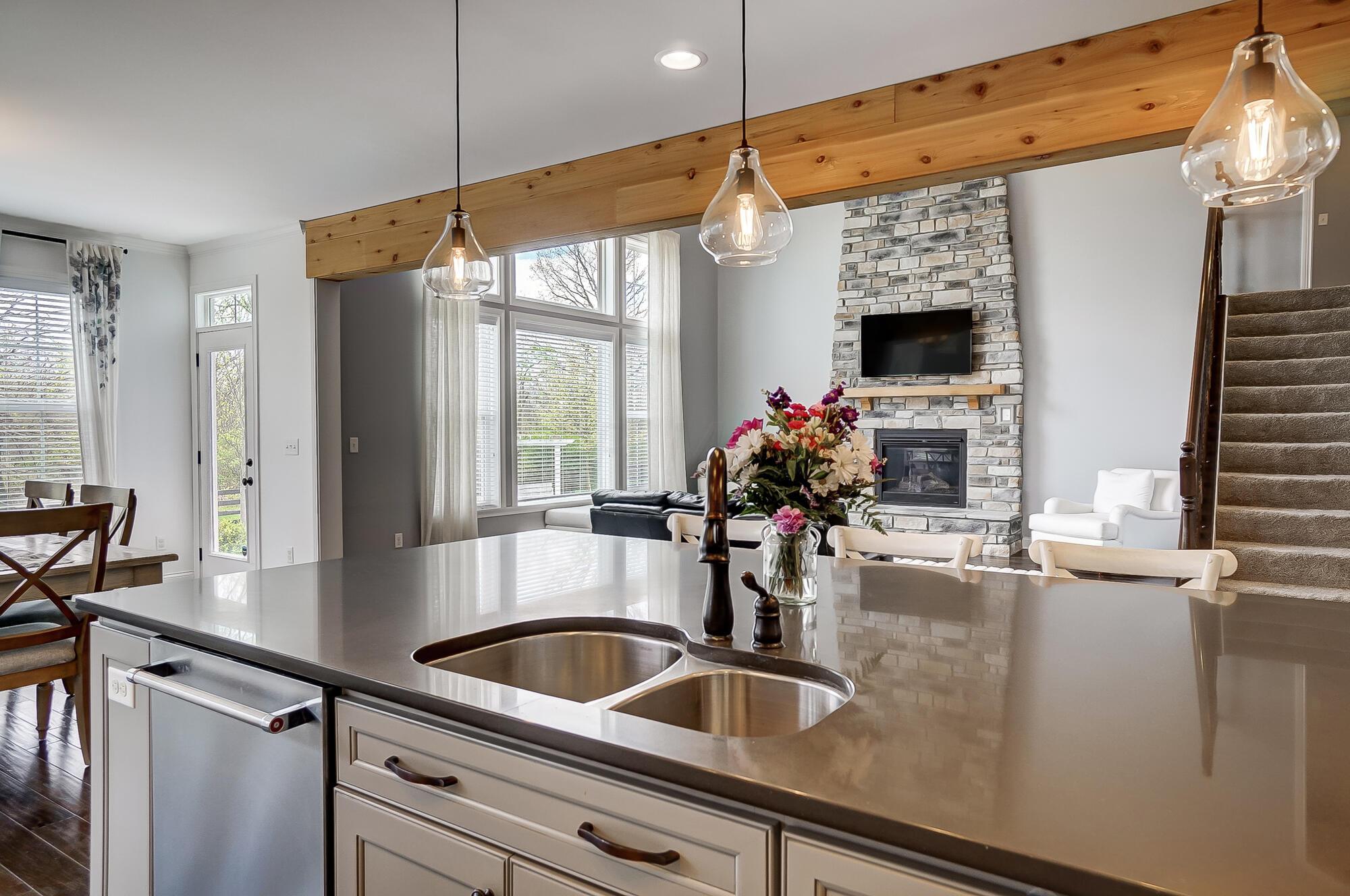 10630 Honeysuckle Way