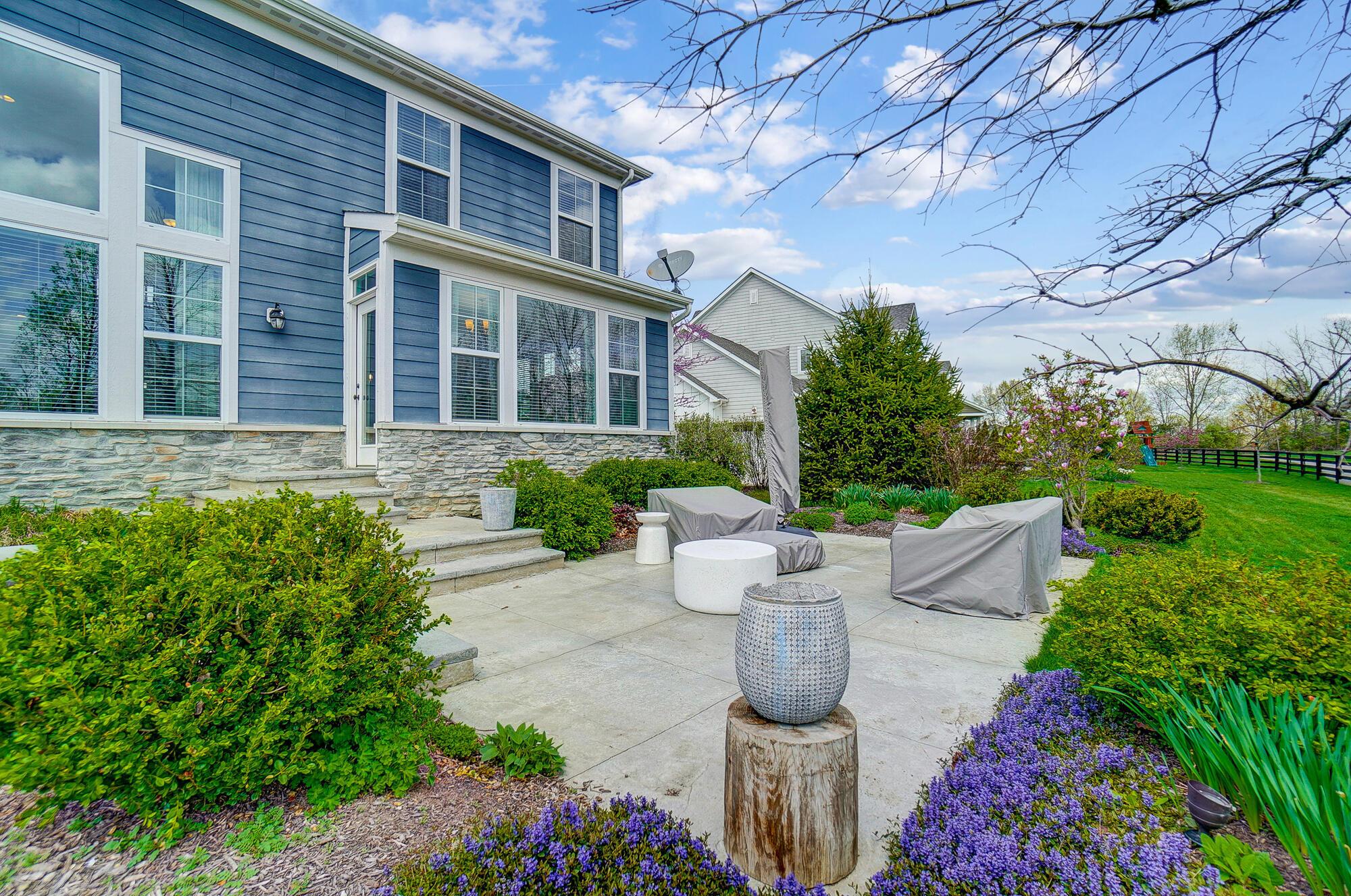 10630 Honeysuckle Way