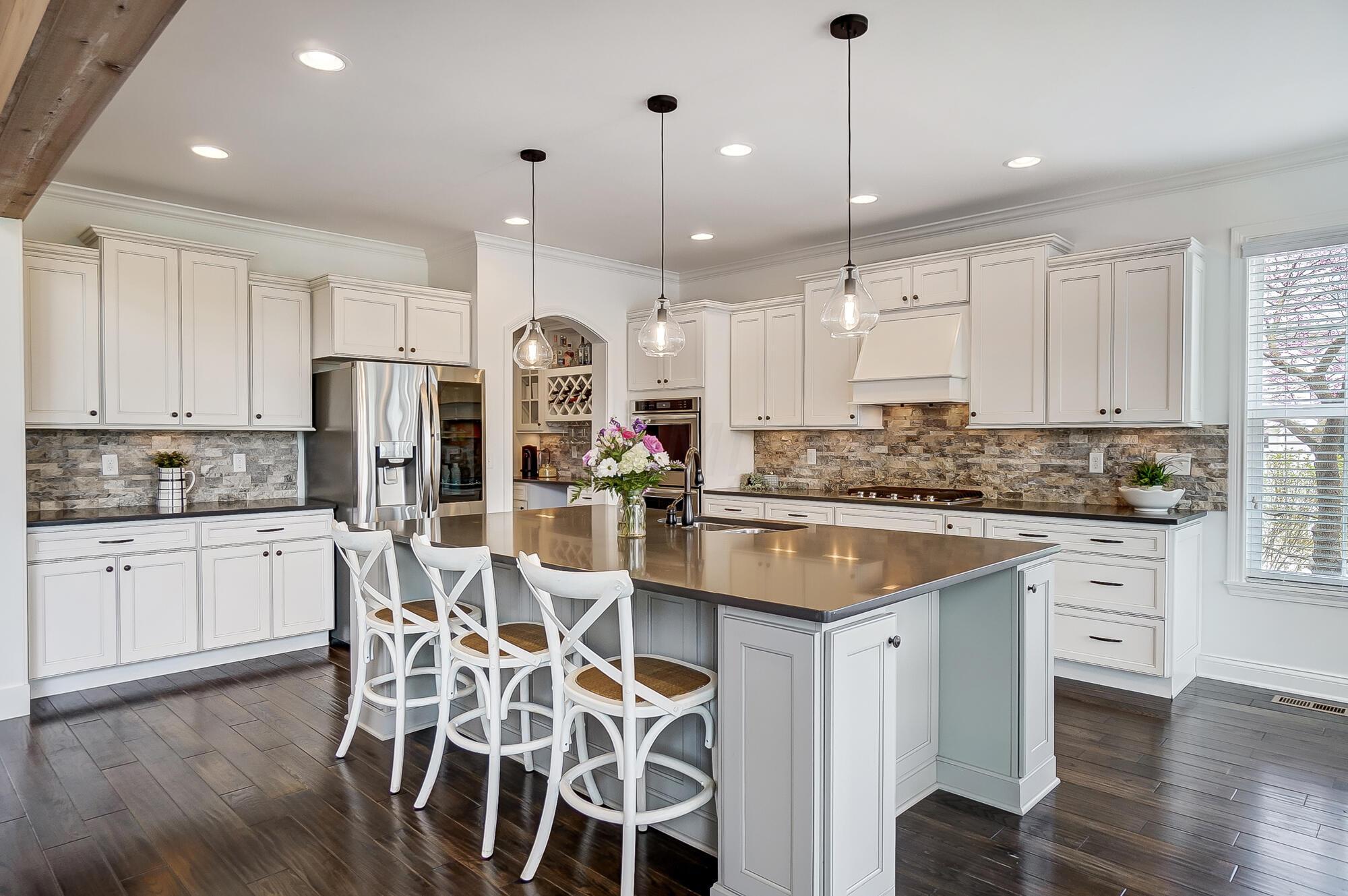 10630 Honeysuckle Way