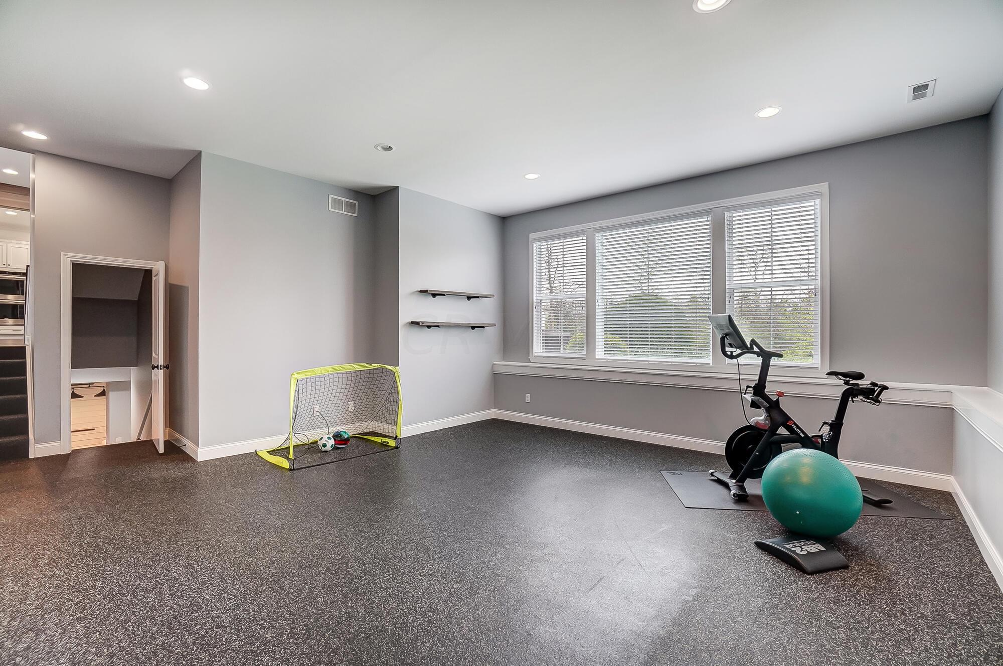 10630 Honeysuckle Way