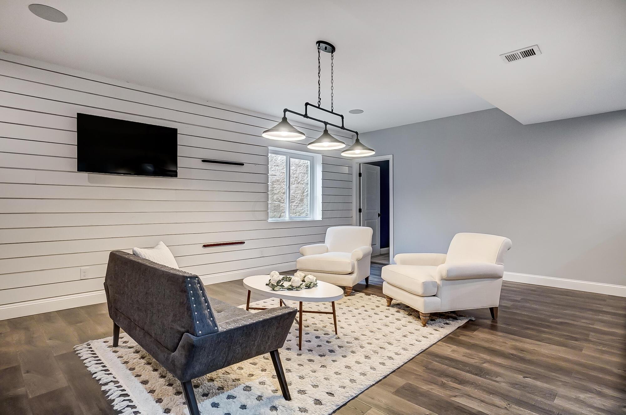 10630 Honeysuckle Way