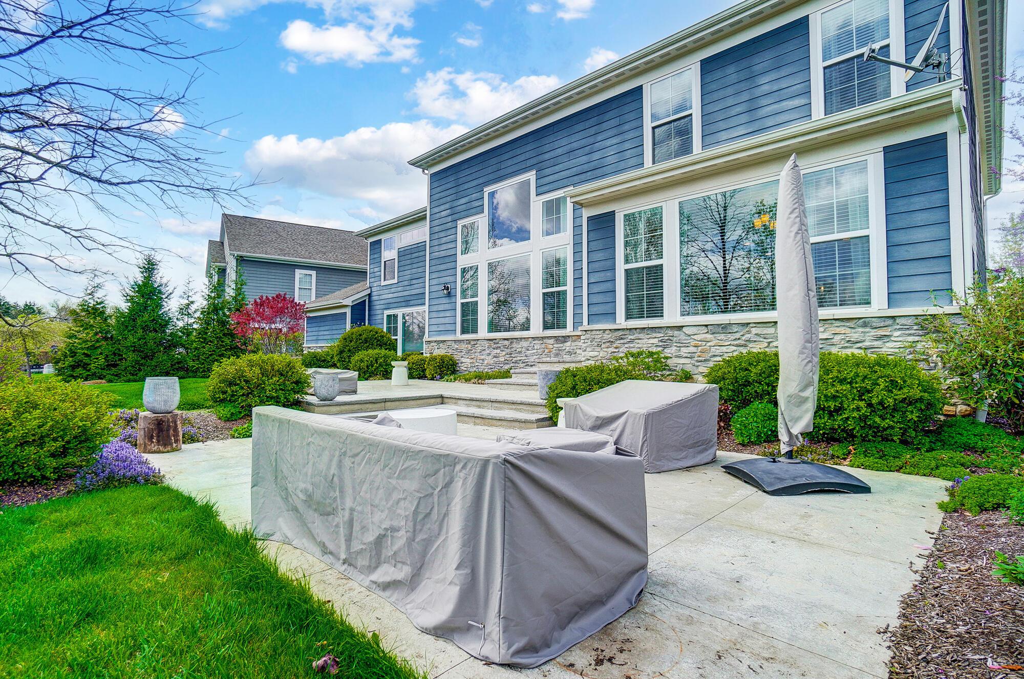 10630 Honeysuckle Way