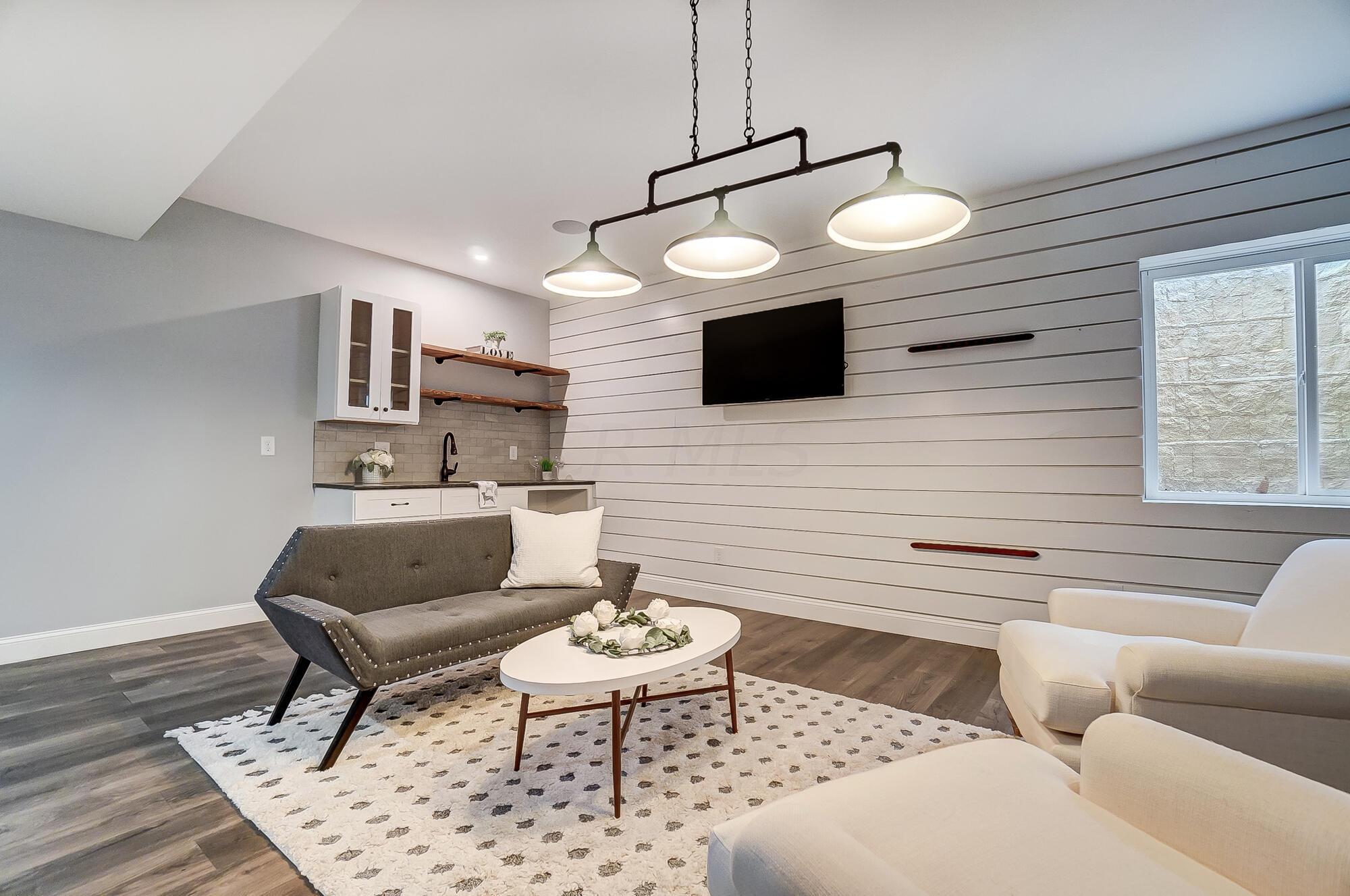 10630 Honeysuckle Way