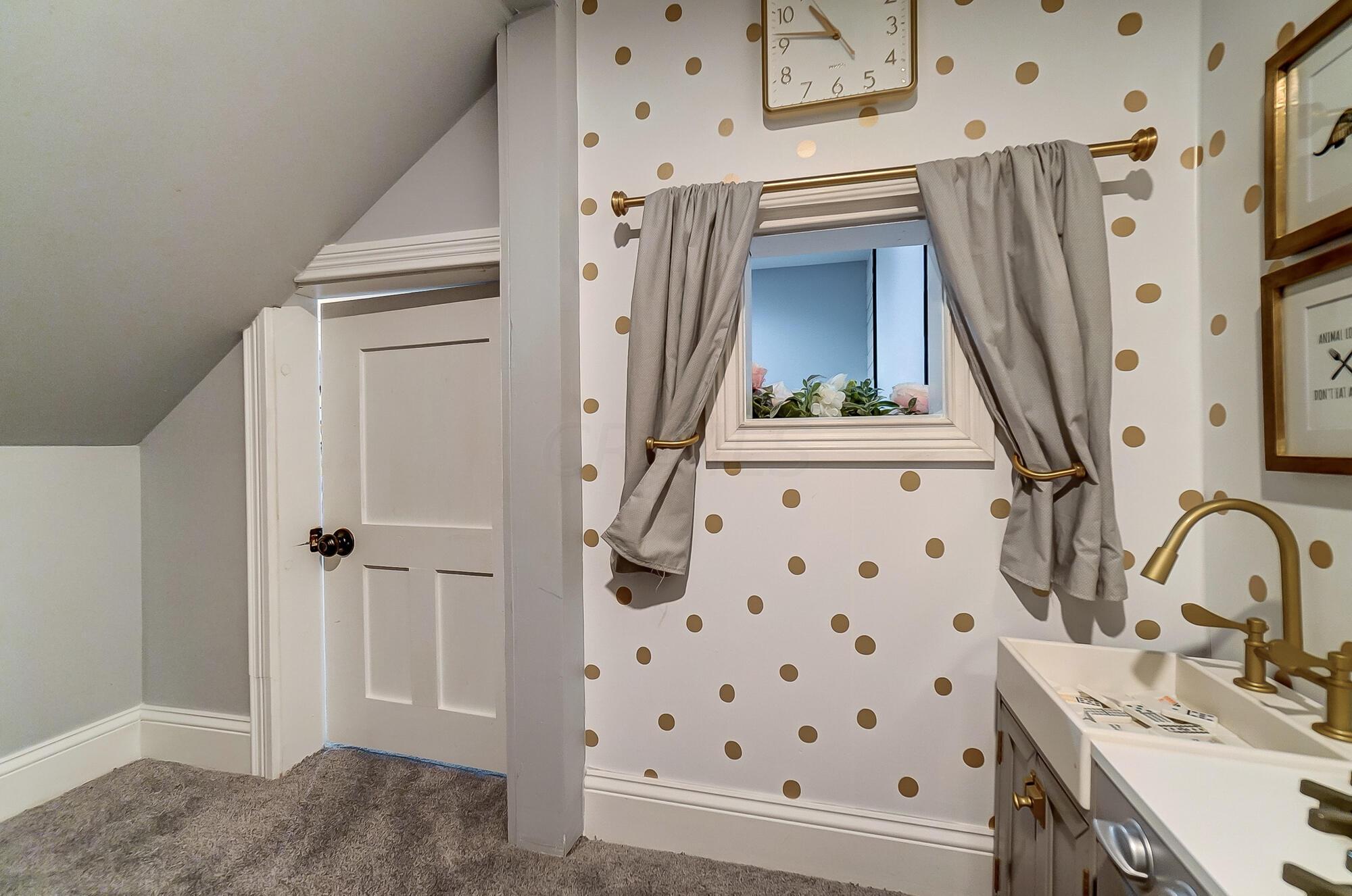 10630 Honeysuckle Way