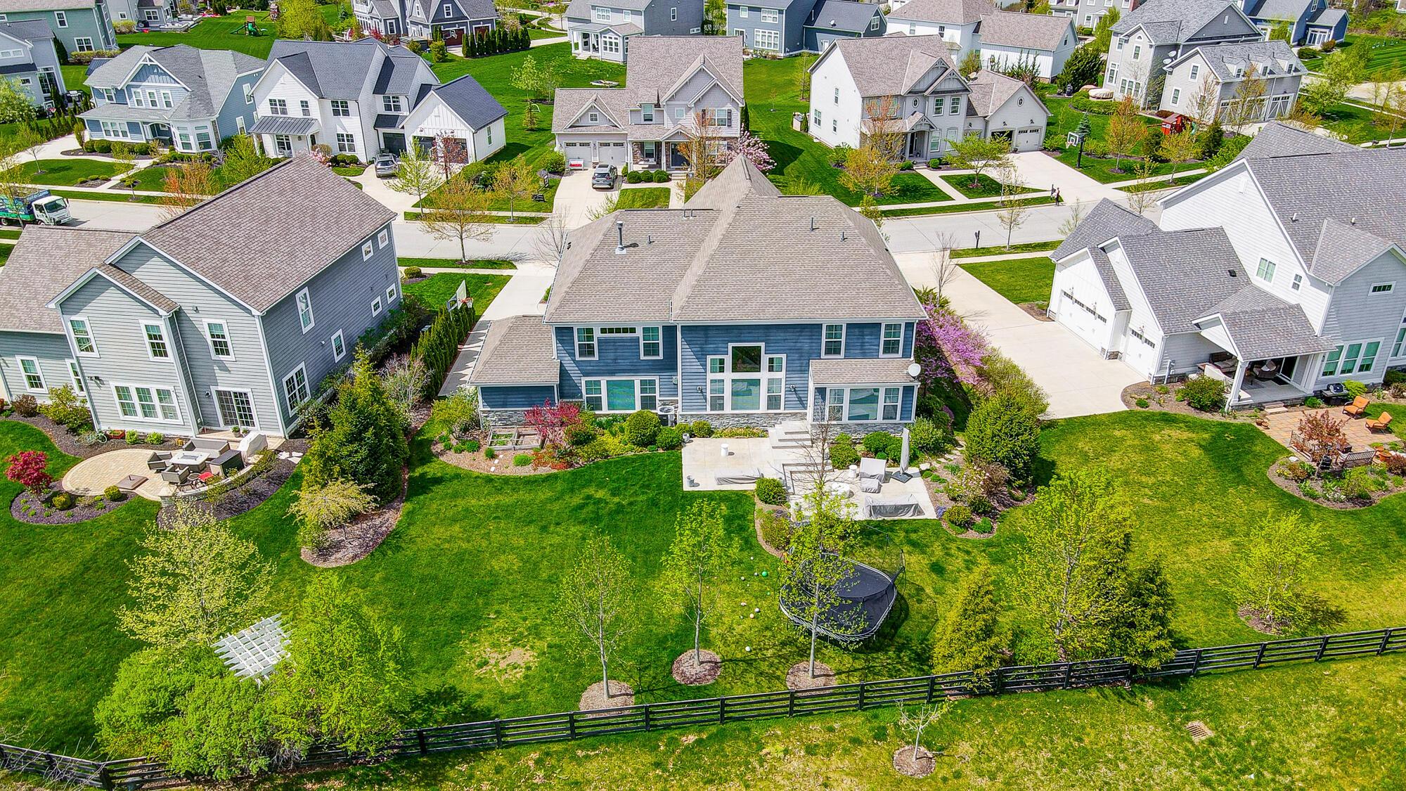 10630 Honeysuckle Way