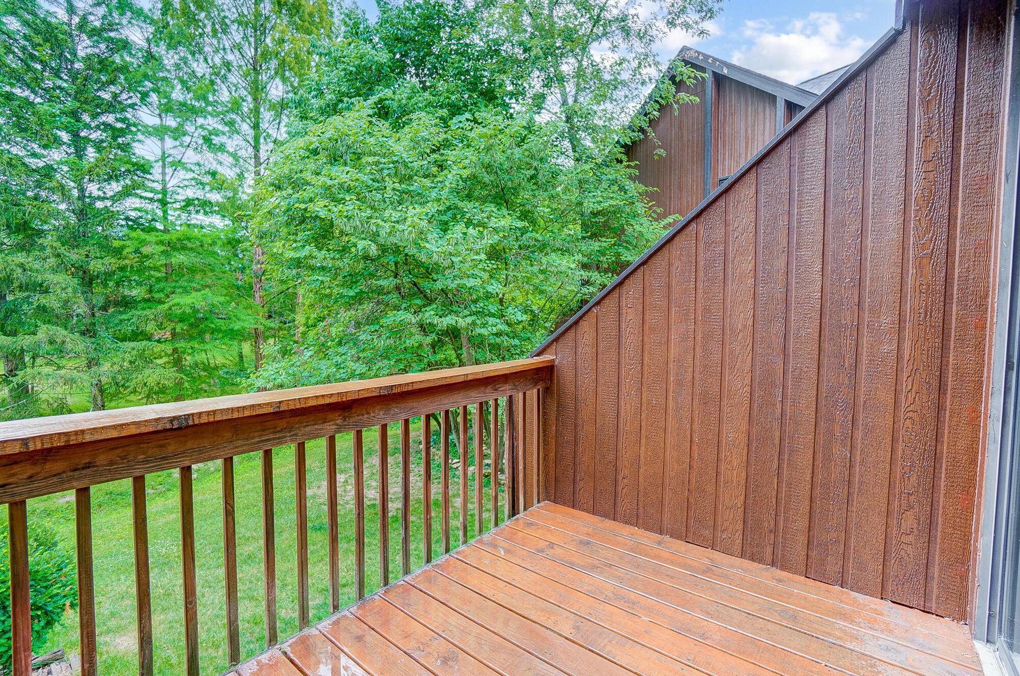 4833 Smoketalk Lane, 4