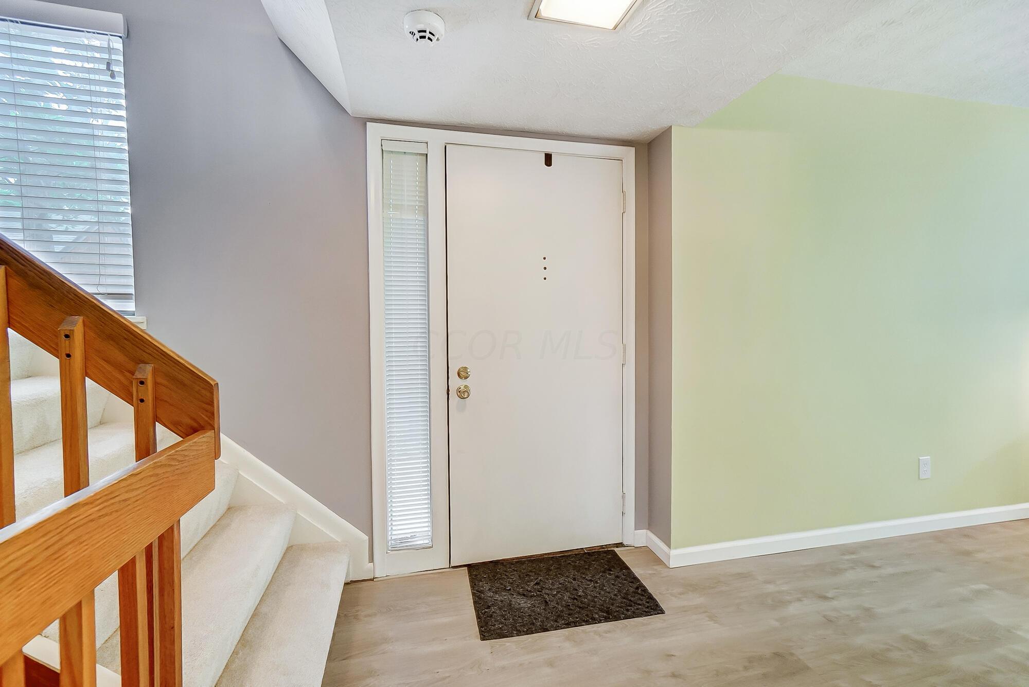 4833 Smoketalk Lane, 4