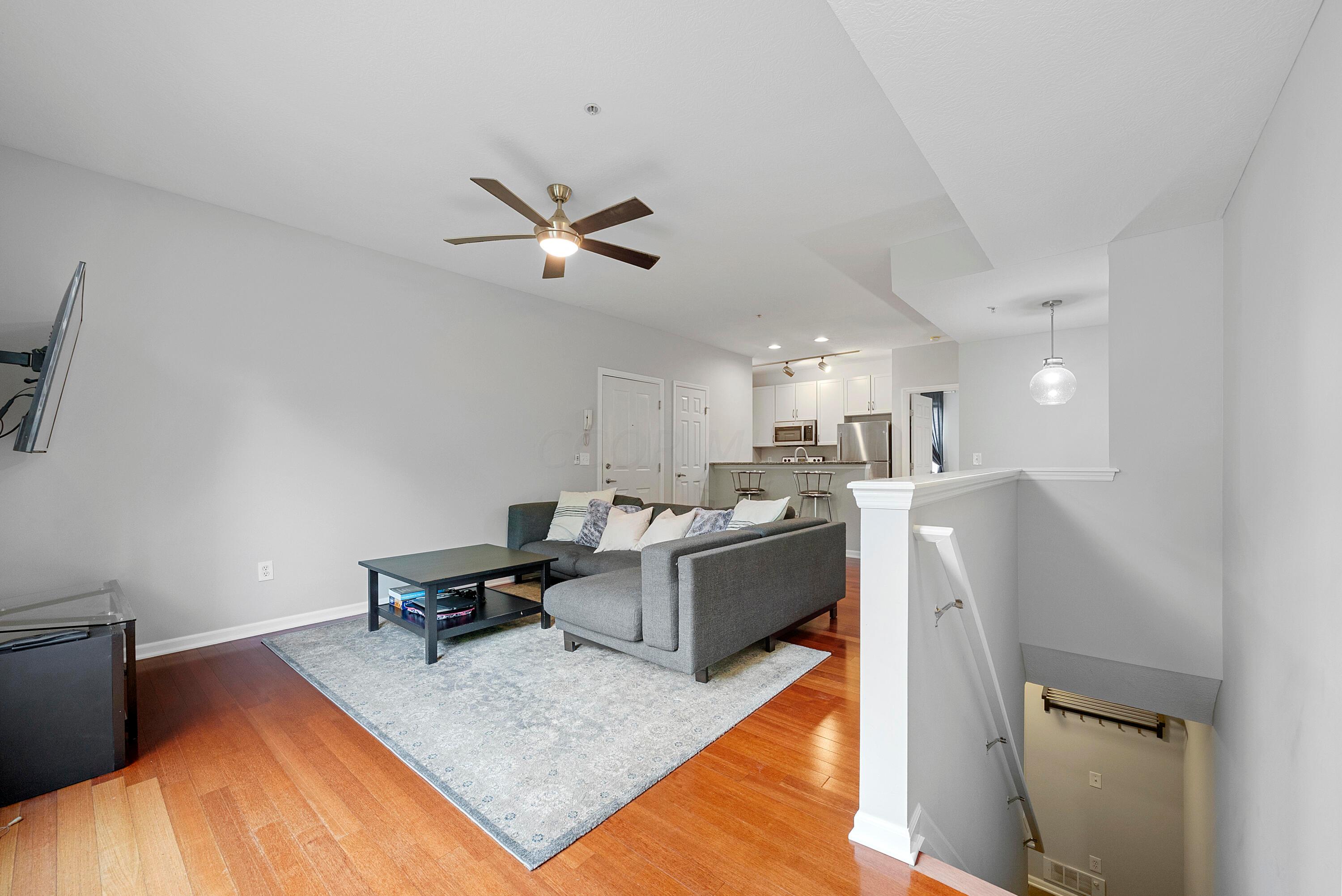 123 E Noble Street, 1
